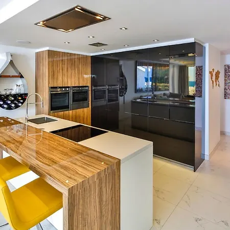 306 -luxury Selection- Puerto Banus Front Line Penthouse Apartament *