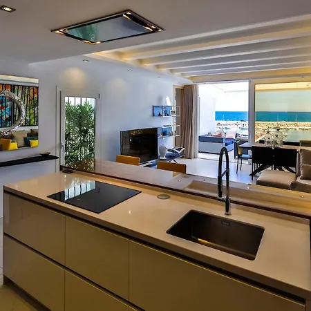306 -luxury Selection- Puerto Banus Front Line Penthouse Apartment *